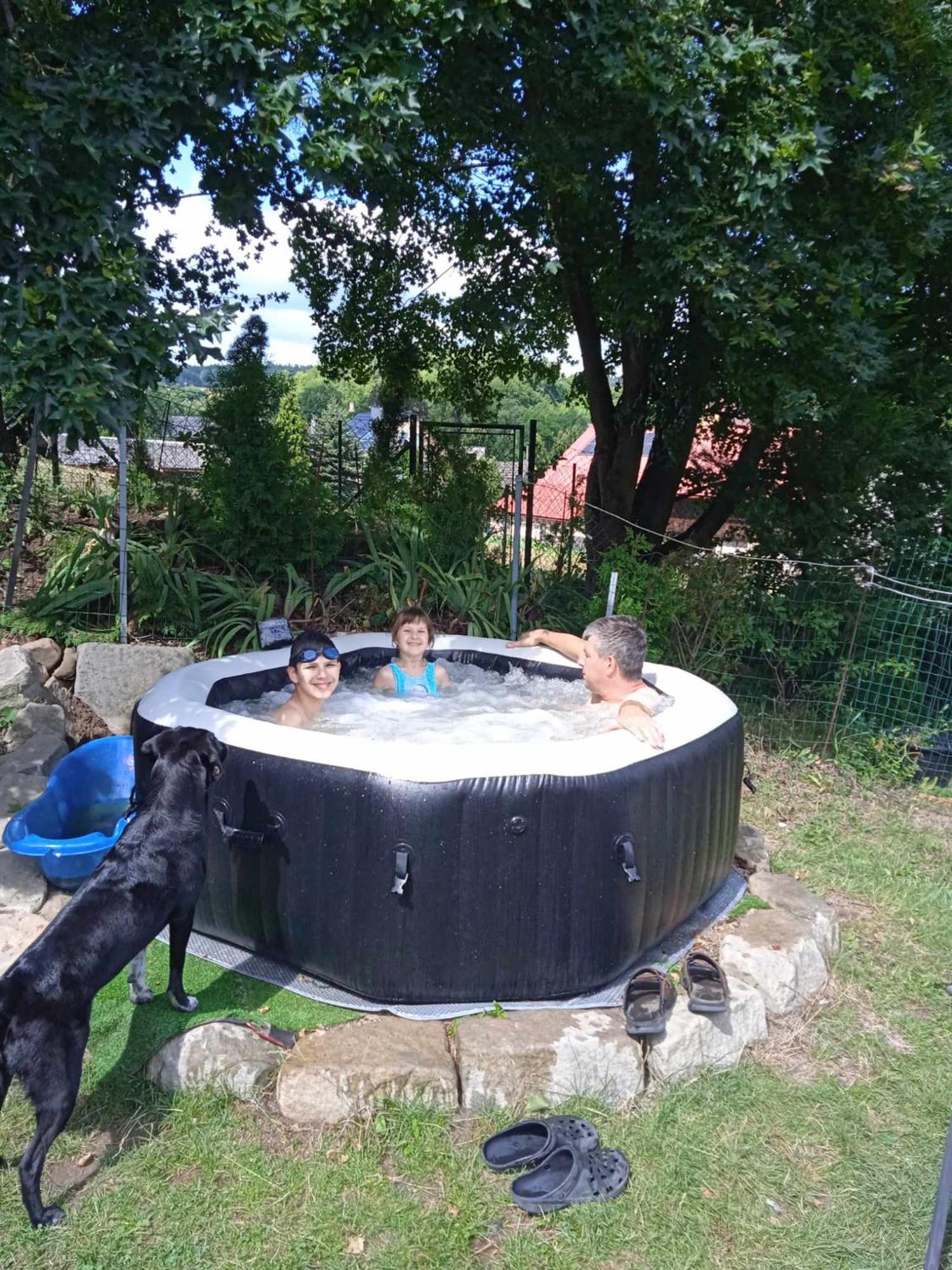 ホテル Fara Choustnikovo Hradiste エクステリア 写真